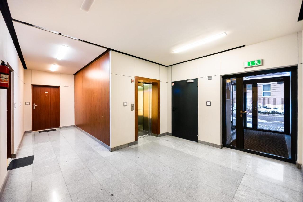 Bemowo Green Wood Apartment Варшава Экстерьер фото